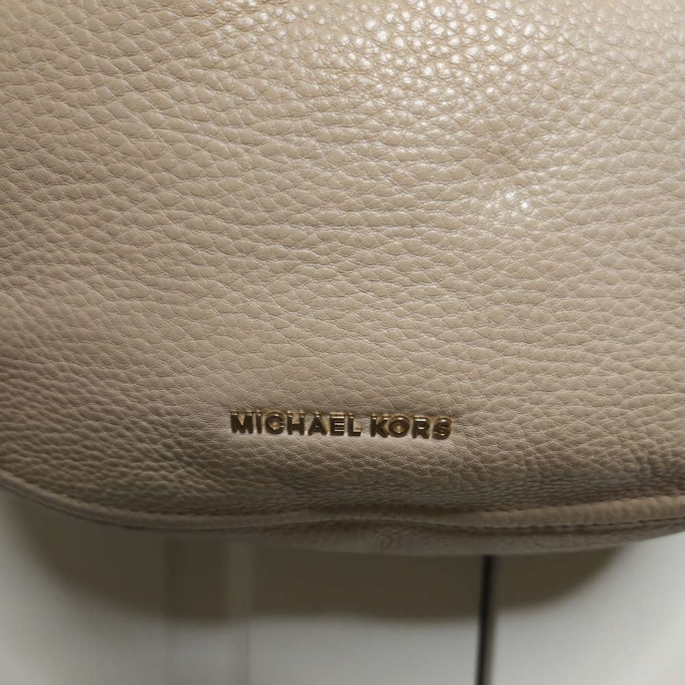 HP!! MICHAEL KORS CREAM TASSEL LARGE LYDIA HOBO BAG - Picture 6 of 16